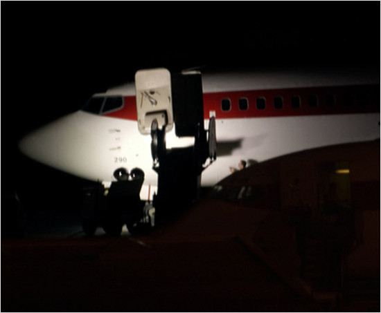 it's a secret 737! it's a secret 737!